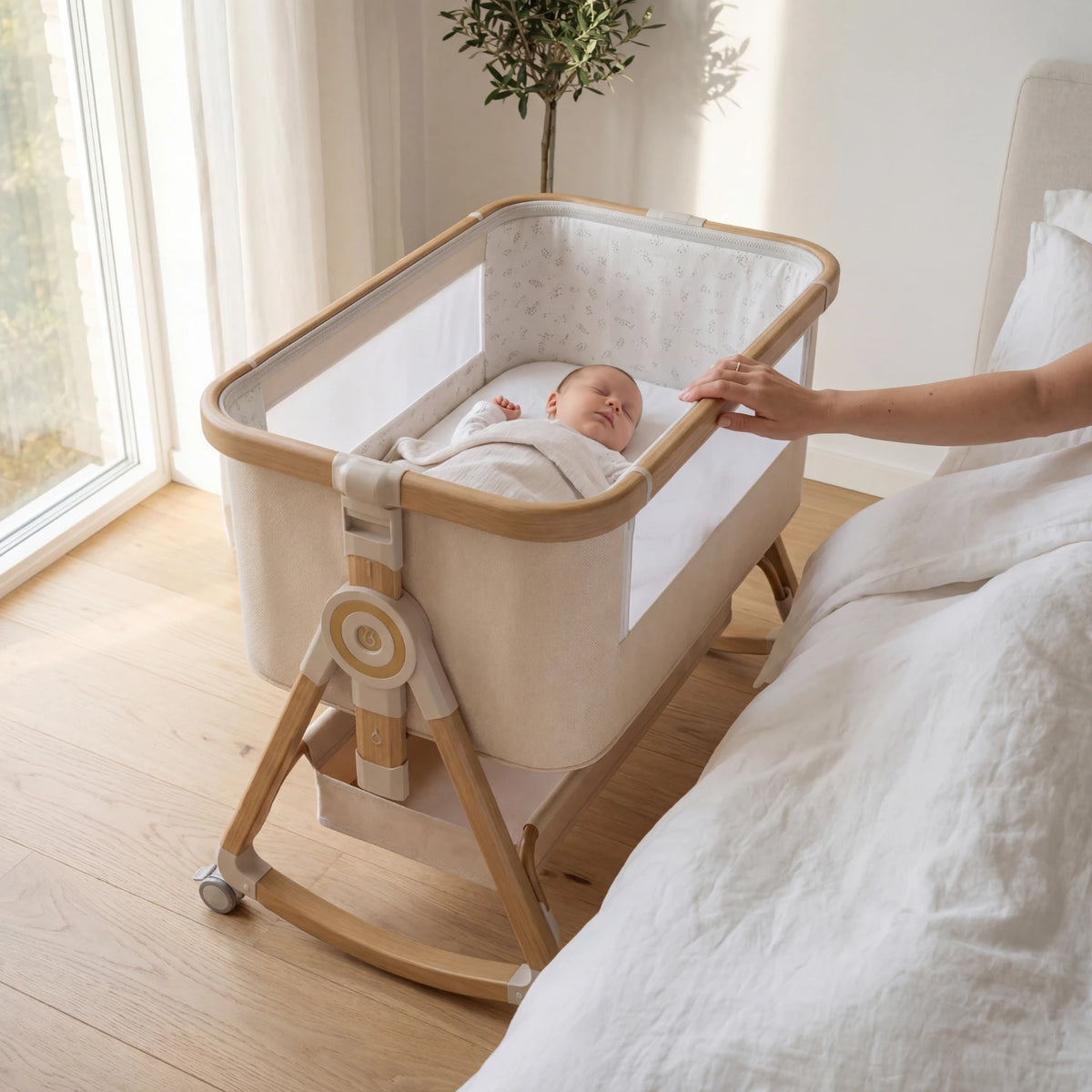 Amari - Luxury Adjustable Baby Cot - Bedside Co-Sleeper